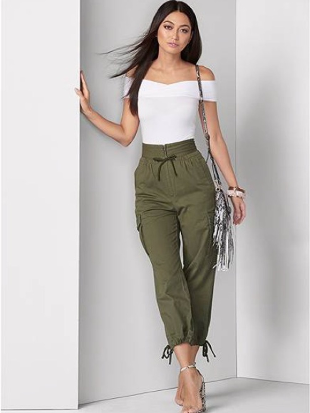 (NWOT) VENUS olive green harem cargo pants high-rise waist